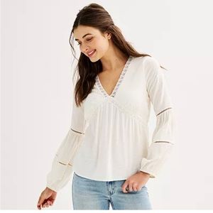 Juniors' SO® Bubble Sleeve Babydoll Top, Ivory, Size Medium. NWT